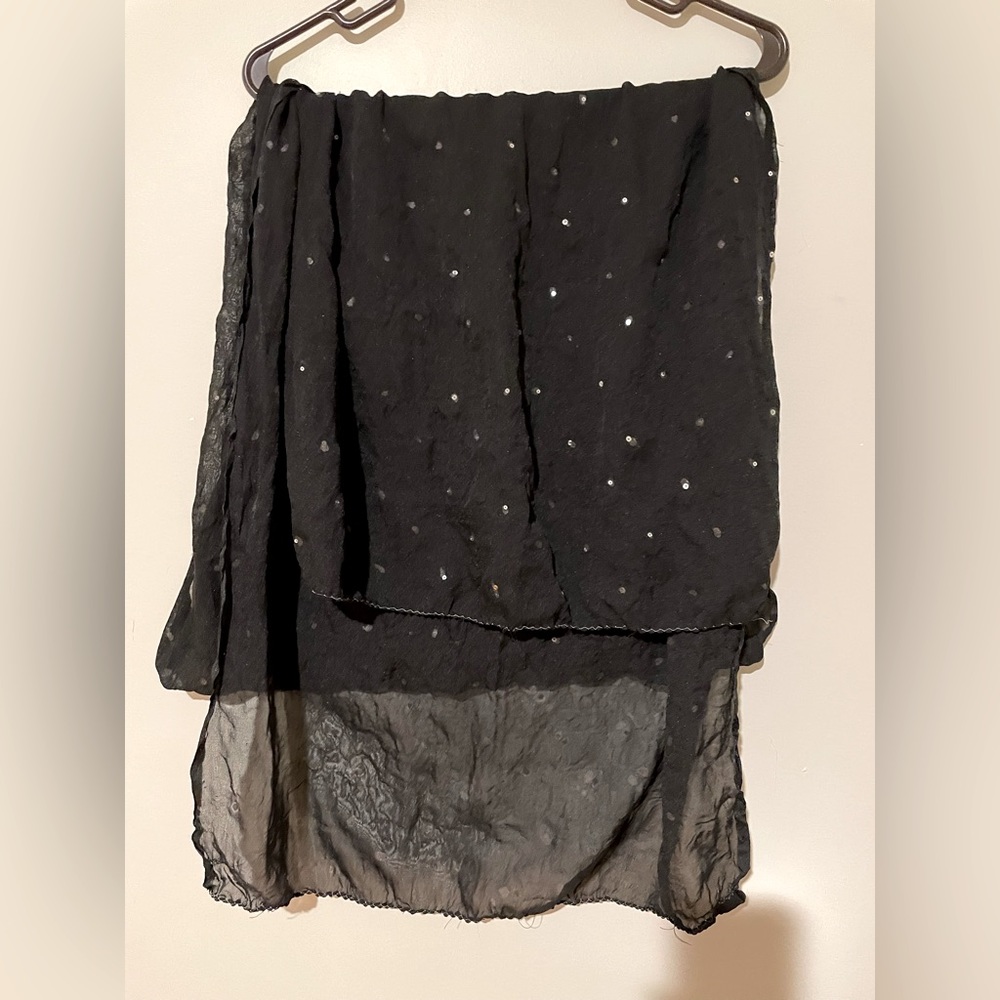 Scarf black and little glitters